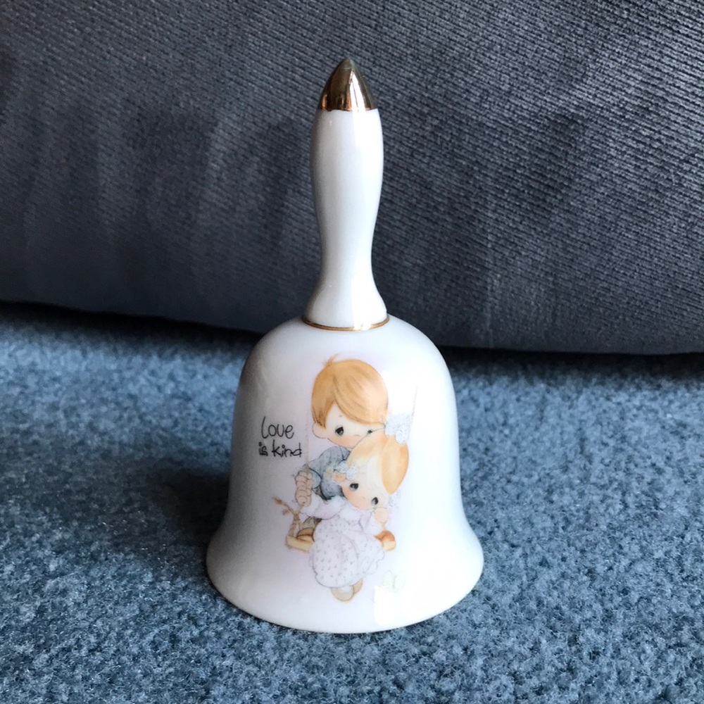 🍀 Vintage Precious Moments Bell